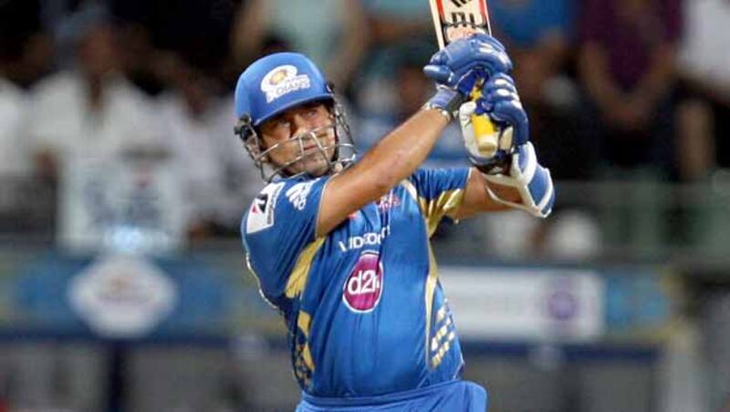 IPL 2013 Live Cricket Score, PWI vs MI at Pune: Dwayne Smith dismissed first ball