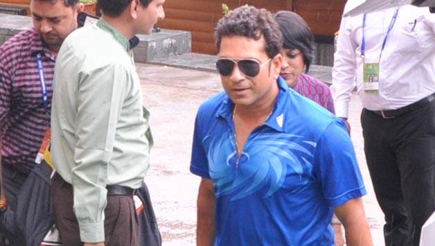 IPL 2013: Sachin Tendulkar fit to play Mumbai Indians-Kings XI Punjab tie IPL 2013: Sachin Tendulkar fit to play Mumbai Indians-Kings XI Punjab tie