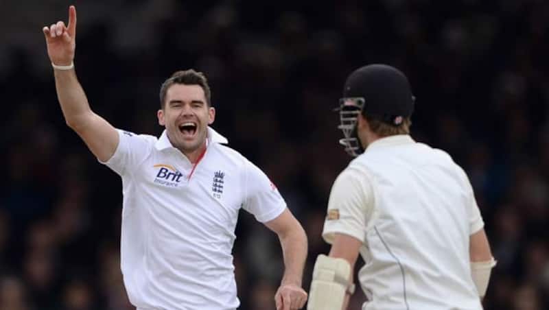 England take slender lead after bowling out New Zealand for 207 on Day 3