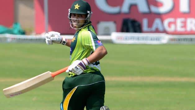 Ed Joyce's ton guides Ireland to XX run win over Pakistan