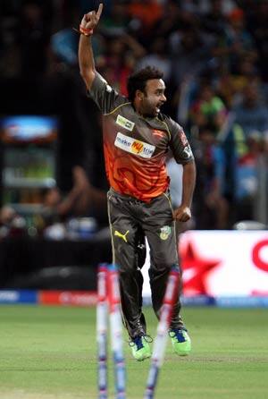 IPL 2013: Top 10 bowling spells