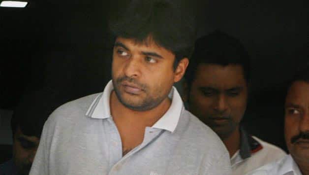 IPL spot-fixing and betting controversy: Supreme Court refuses to stay Bombay High Court verdict IPL spot-fixing and betting controversy: Supreme Court refuses to stay Bombay High Court verdict