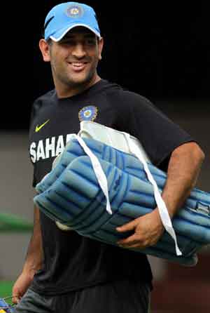 ICC Champions Trophy 2013: MS Dhoni can be trusted to pull rabbits out of hats ICC Champions Trophy 2013: MS Dhoni can be trusted to pull rabbits out of hats