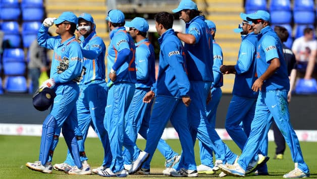 India vs South Africa Live Cricket Score, ICC Champions Trophy 2013 match: Ishant picks up du Plessis, India on top
