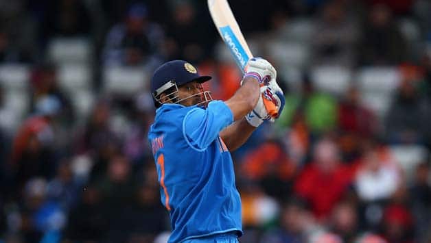 MS Dhoni hailed by British media after guiding India to ICC Champions Trophy 2013 triumph