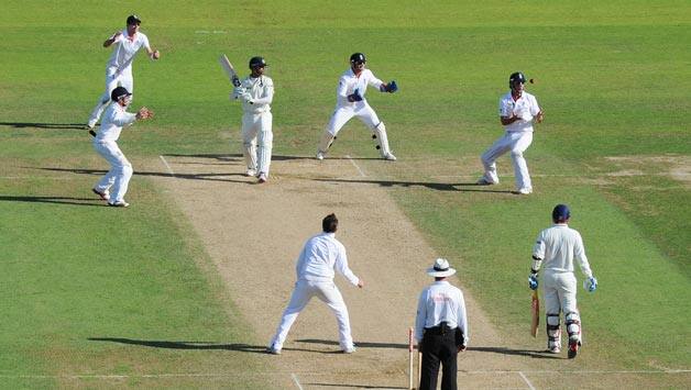 Ashes 2013: Brad Haddin, Jonathan Trott’s dismissals highlight the lack of uniformity in implementation of DRS Ashes 2013: Brad Haddin, Jonathan Trott’s dismissals highlight the lack of uniformity in implementation of DRS