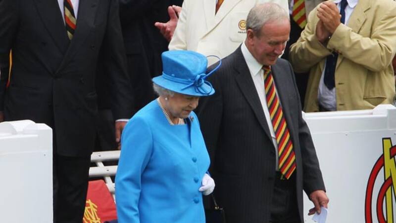 Ashes 2013: Queen Elizabeth II to attend 2nd Test at Lord's