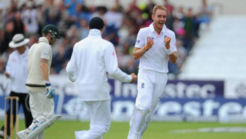 Ashes 2013: Stuart Broad dominates Australia in morning session on Day Two