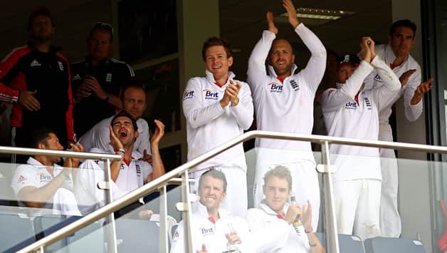 Alastair Cook's 294 helps England knock world champions India off their perch