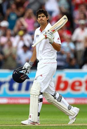Alastair Cook's 294 helps England knock world champions India off their perch