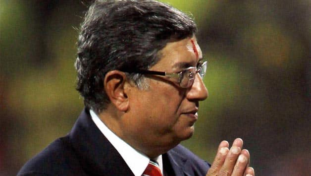 Why N Srinivasan distanced himself from Gurunath Meiyappan to remain defiant Why N Srinivasan distanced himself from Gurunath Meiyappan to remain defiant