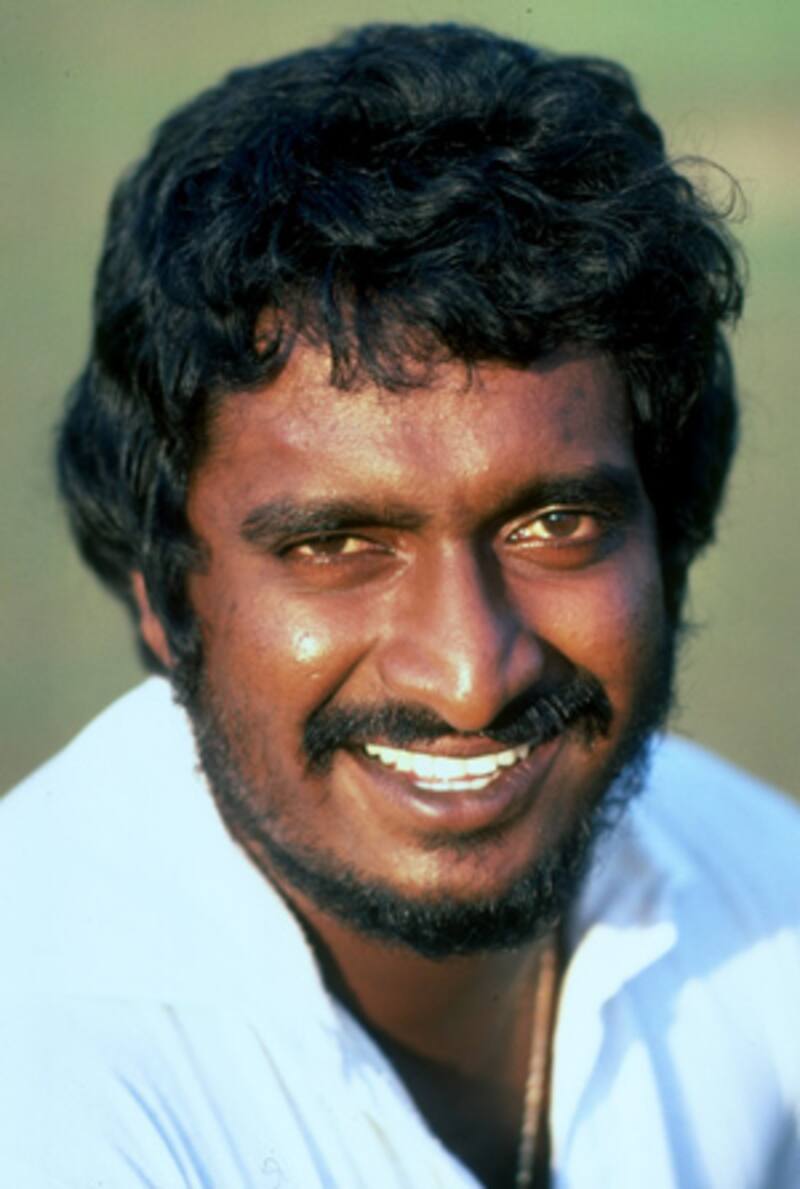 Duleep Mendis smashes identical tons in Sri Lanka&acirc;s first Test against India