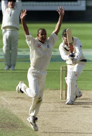 Ashes 1998: Dean Headley’s six-wicket haul destroys Australia at Melbourne