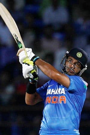 Yuvraj Singh guides his way through Sachin Tendulkar's retirement hullabaloo Yuvraj Singh guides his way through Sachin Tendulkar's retirement hullabaloo