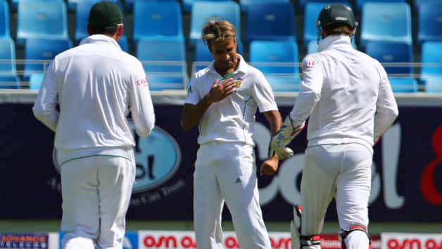 South Africa beat Pakistan by an innings and 92 runs; level series 1-1