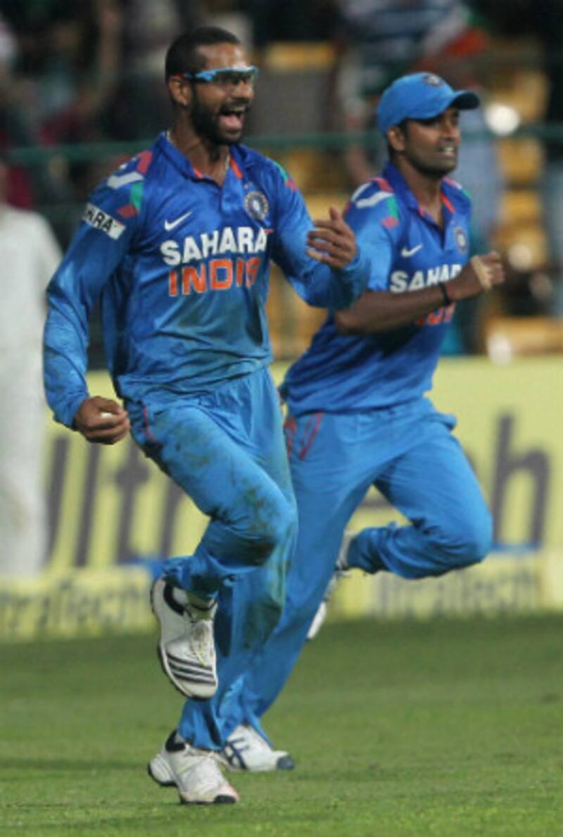 India vs Australia 2013: Did Shikhar Dhawan, Suresh Raina cross the line by mocking Shane Watson&rsquo;s injury?