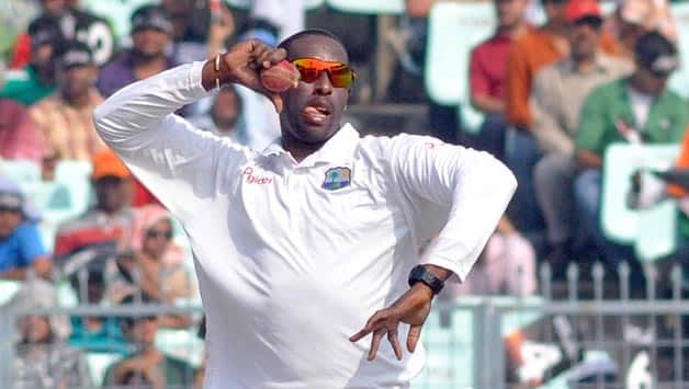 India vs West Indies 2nd Test at Mumbai: Shane Shillingford registers fifth consecutive five-fors in Test cricket India vs West Indies 2nd Test at Mumbai: Shane Shillingford registers fifth consecutive five-fors in Test cricket