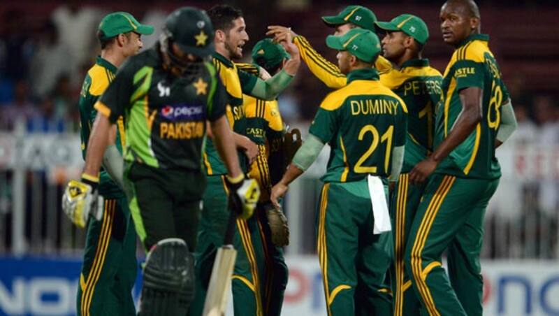 Imran Khan rubbishes Najam Sethi's claim of lack of talent in Pakistan