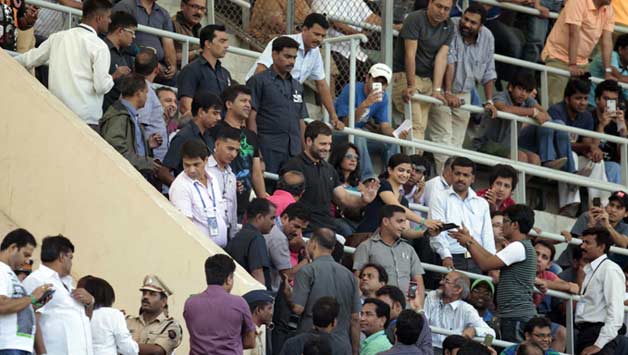 Sachin tendulkar's 200th Test tickets: Secretaries of sports clubs asked to appear before the police