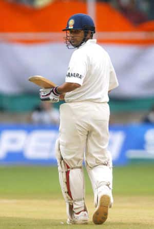 Target Sachin Tendulkar: Quick way to grab attention Target Sachin Tendulkar: Quick way to grab attention