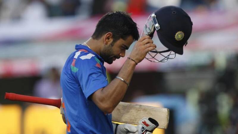 India vs West Indies 3rd ODI at Kanpur: Ravi Rampaul strikes again, Virat Kohli out for 19