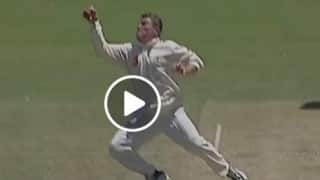 Stuart MacGill takes a blinder to get rid of Irfan Pathan
