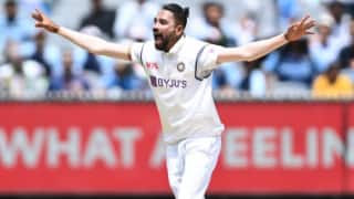 Mohammad Siraj throws in-cutters with ability, not through cracks on the pitch: Sachin tendulkar
