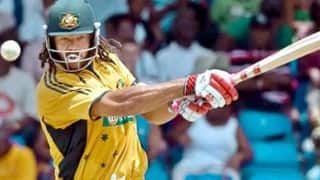 watch video when andrew symonds played brilliant innings against pakistan