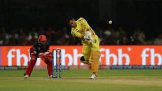 VIDEO: Dhoni blitz in vain as CSK lose to RCB by one run