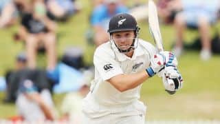 BJ Watling complete 3000 runs in test cricket; New Zealand scores 274 in first innning