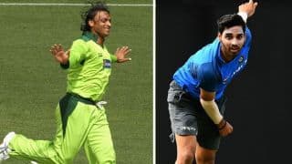 you cannot go from being bhuvneshwar kumar to shoaib akhtar irfan pathan gave advised to swing bowlers