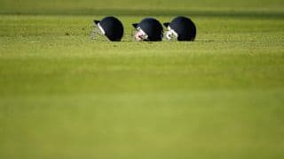 Slew of wickets fall in TN-Bengal game