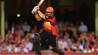 Simmons ton powers Scorchers to 193/5