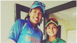 ICC Women’s World Cup 2017: Pakistan’s Kainat Imtiaz shares photo with India’s Jhulan Goswami, writes emotional message