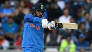 Yuvraj , Vohra's innings help Punjab win a thriller against Delhi