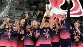 England women’s head coach Mark Robinson steps down