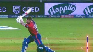 Watch video how david warner get lucky yuzvendra chahal delivery hits the stump but bails did not fall