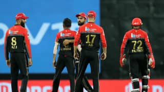 Unchanged Bangalore win toss and opt to bowl first vs Mumbai Unchanged Bangalore win toss and opt to bowl first vs Mumbai