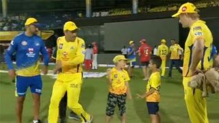 WATCH: Dhoni races with Junior Watson and Junior Tahir