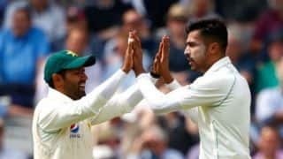 ICC prohibits Pakistani cricketers from wearing smart watches on field