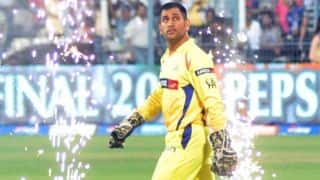 Thala MS Dhoni welcomes CSK by posting a picture in yellow jersy on facebook