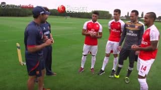 VIDEO: Ravi Bopara, Ryan ten Doeschate play cricket with Arsenal FC football players