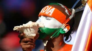 India vs Pakistan, Asia Cup 2016: Mohammad Basheer Bozai paints Sudhir Kumar's head with tricolour
