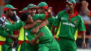 World Cup 2007: Bangladesh left-arm spinners strangle South Africa