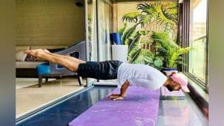 International Yoga Day is being celebrated today on 21st June, many players including cricketer Ishant Sharma, Harbhajan Singh shared pictures on social media